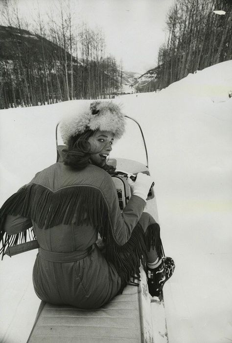 Charlotte Rampling in Vail, Colorado Skiing Style, Ski Aesthetic, Apres Ski Style, Vintage Ski Posters, Apres Ski Party, Ski Bunnies, Ski Bums, Charlotte Rampling, Retro Ski