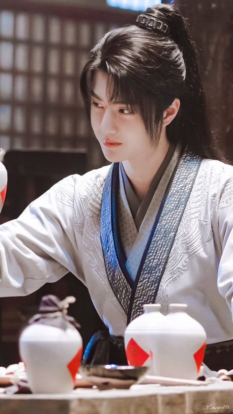 Legend of Fei Photos #1754083 - MyDramaList Legend Of Fei, Anime Glasses Boy, Xie Yun, Sorry My Love, Chinese Traditional Costume, Shadow Warrior, Choi Daniel, Alec Lightwood, Ancient Beauty