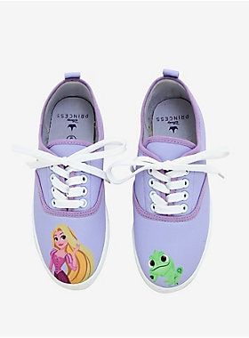 Rapunzel Pascal, Disney Converse, Shoe Painting, Painted Shoes Diy, Disney Pixar Up, Disney Bounding, Tangled Rapunzel, Disney Shoes, Disney Tangled