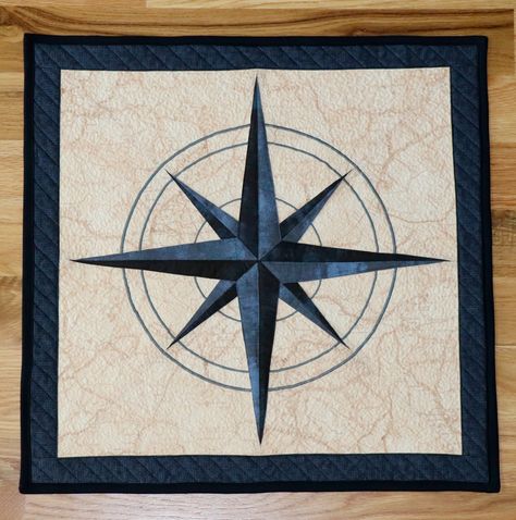 Mariners Compass Paper Piecing – Baking and Bobbins Windmill Colors, Paper Peicing Patterns, Compass Quilt, Mariners Compass Quilt, Quilt Paper Piecing, Compass Art, Row Quilts, Map Quilt, Nautical Quilt