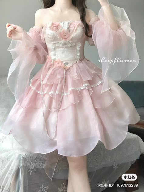 Pink And White Princess Dress, Pink Lolíta Dress, Victorian Era Dresses, Cute Dress Outfits, Fashion Drawing Dresses, Kawaii Dress, Fairytale Dress, Princess Outfits, Fantasy Dress