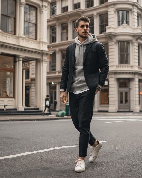 Hunter Vought on Instagram: “Being comfortable with what you wear is key. 🔑 📸: @ianjamesstauffer ——— Suit: @bananarepublicmens Hoodie: @adaysmarch Shirt:…” Hunter Vought, Casual Hoodie Outfit, Man Hoodie Outfit, Business Casual For Men, Mens Portrait, Sweatshirt Outfit Men, Black Hoodie Outfit, Hoodie Blazer, Hoodie Outfit Casual