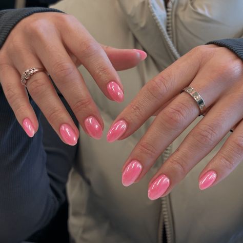 20 Pink Chrome Nail Ideas To Try for Pop Girl Summer Nail Colors For Blondes, Hot Pink Glitter Gel Nails, Fuscia Pink Nails, Vacation Nails Hot Pink, Hot Pink Chrome Nails Short, Pink Nails Aura, Bubblegum Pink Chrome Nails, Pink Polygel Nail Ideas, Pink Nails Hoco