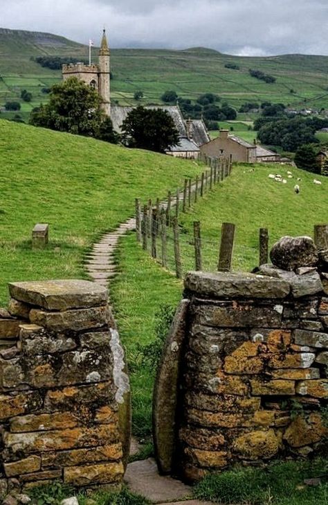 England Countryside, British Countryside, Yorkshire Dales, Yorkshire England, England And Scotland, Ireland Scotland, Country Side, England Travel, England Uk