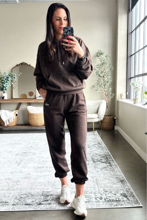 ALO Yoga The accolade set is one of my worn sets! Wearing a small sweatshirt and small jogger  #LTKSeasonal#LTKU#LTKSaleAlert https://liketk.it/4VdOS Elevated Comfy Outfit, Alo Sweatpants Outfit, Elevated Athleisure Outfits, Elevated Athleisure, Matching Sweat Set, Matching Sweats, Holiday 2024, Sweatpants Outfit, Sweat Set