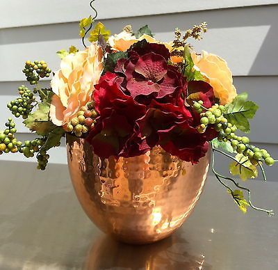 Found on Bing from www.pinterest.com Copper Vase With Flowers, Copper Bowl Decor, Teapot Flowers, Copper Vases, Non Floral Centerpieces, Coffee Table Decor Tray, Small Backyard Wedding, Bronze Wedding, Red Vase