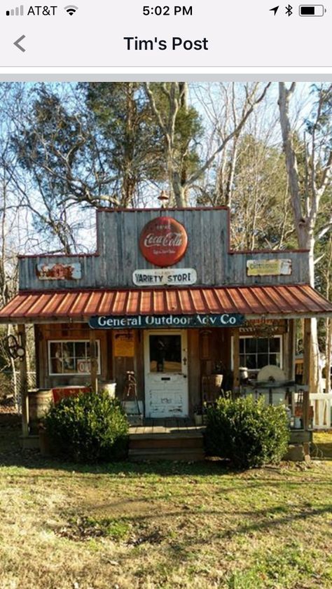 Western Town Privacy Fence, Old General Store Fronts, Old Country Stores Fronts, Old Country Stores Ideas, Old General Store Ideas, Country Store Fronts, Western Bakery, General Store Ideas Small Towns, Farm Coffee Shop