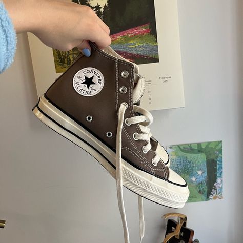 Desert Cargo Brown Converse High Tops, Purchased From Stock X, Tag Still Attached & Brand New!! These Are Sick Just Didn’t Fit Me Correctly! Dark Brown Converse, Brown Converse High Tops, Red High Top Converse, Converse Lugged, Aesthetic Converse, Navy Converse, Converse Brown, Brown Converse, Converse Pro Leather