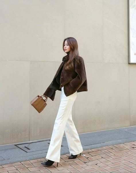 Korean Spring Fashion, Korean Winter Fashion, Korean Tops, Korean Fashion Winter, Looks Street Style, Korean Girl Fashion, Korean Fashion Trends, Korea Fashion, Inspired Outfits