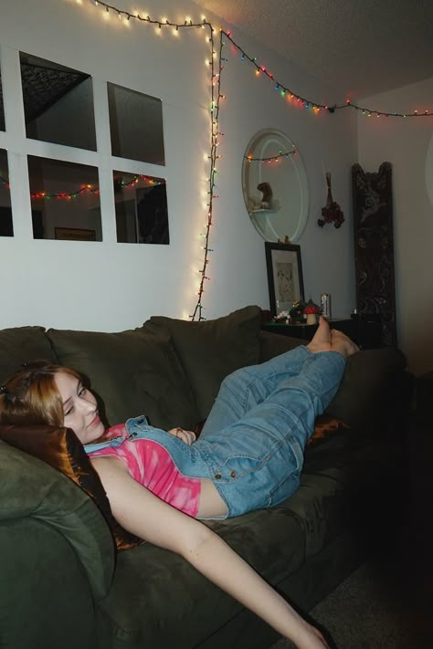 Couch Reference Photo, Person Laying On Couch Reference, Sitting On Couch Aesthetic, Group Couch Poses, Reclining Pose Reference, Laying On A Couch Pose, Laying On Couch Reference, Girl Lay Down, Laying On Couch Pose