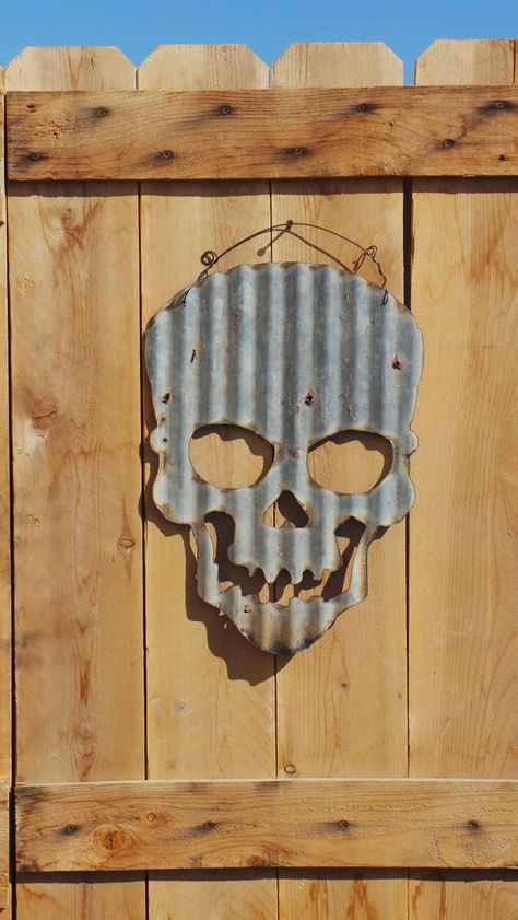 Metal Sculpture Artists, Welding Art Projects, Metal Skull, Metal Tree Wall Art, Metal Yard Art, Metal Welding, Rusted Metal, Corrugated Metal, Junk Art