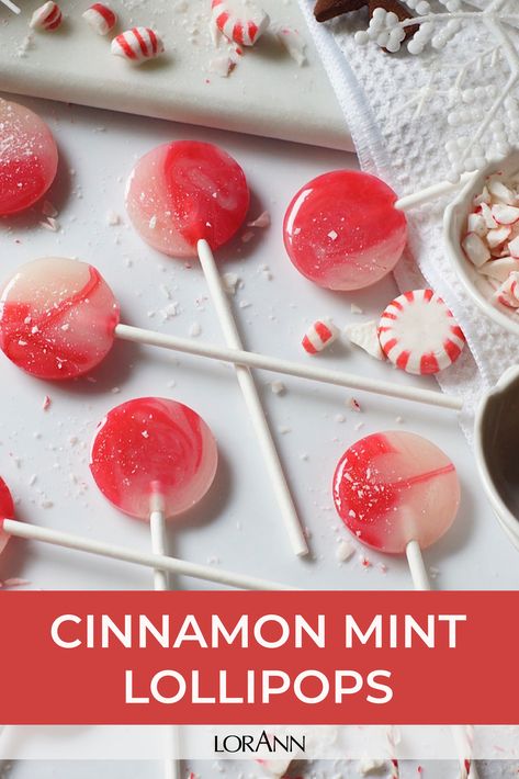 What better gift to give this holiday season than a gift that can be eaten?! These minty, holiday lollipops with a burst of cinnamon are deliciously beautiful and ideal for stocking stuffers or enjoyed at your holiday parties. Homemade Chocolate Lollipops, Liquor Lollipops, Diy Lollipop, Homemade Lollipops, Lorann Oils, White Food Coloring, Lollipop Recipe, Candy Man, Lollipop Mould