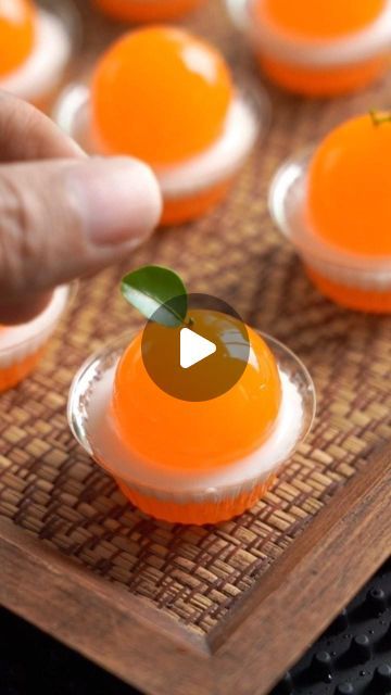 TEE Suwannukul on Instagram: "* Orange Milk jelly  - 1/2 tablespoon Agar powder - 400 ml Orange juice   * Coconut milk jelly - 1/2 tablespoon Agar powder  - 200 ml of water - 250 ml Coconut milk  - 1/8 teaspoon salt  * Boil the agar at a temperature of 80 - 100 degrees Celsius to dissolve the agar powder. #reels #recipe #orange #dessert" Agar Agar Jelly, Juice Coconut, Milk Jelly, Orange Dessert, Jelly Desserts, Fancy Soap, Thai Dessert, Powder Recipe, Thai Recipes