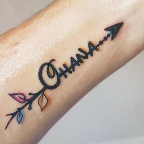 Ohana Tattoos For Women, Disney Ohana Tattoo, Meaningful Family Tattoo Ideas For Women, Ohana Tattoo Ideas For Women, Small Ohana Tattoo Ideas, Clavicle Tattoo For Men, Ohana Tattoo Ideas Families, Ohana Tattoos, Ohana Tattoo Ideas