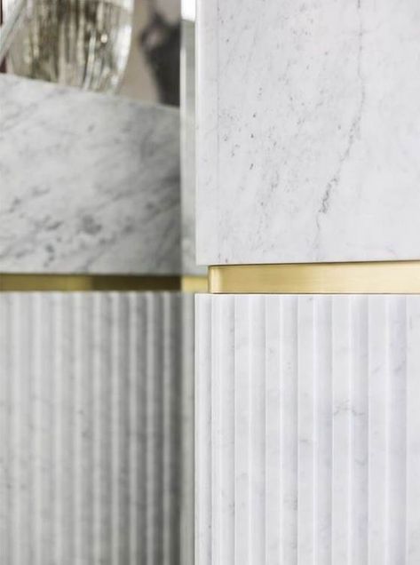 Brass Mirrors, Mirrors Gold, Marble Interior, Marble Detail, Brass Detail, Brass Interior, Joinery Details, Wall Panel Design, Marble Columns