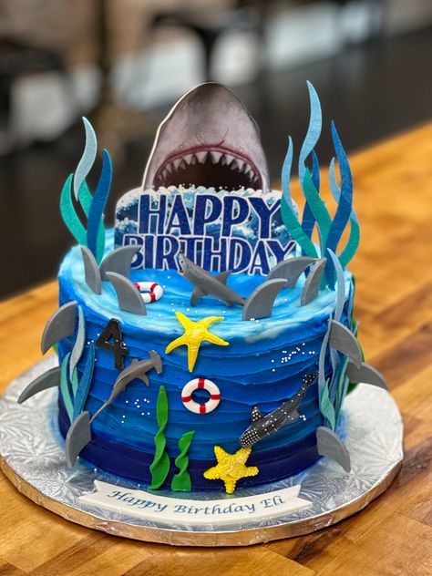 Shark Cakes For Kids, Shark Theme Cake, Shark Themed Cakes, Shark Cakes, Cakes For Kids, Shark Birthday Cakes, Cake 3d, Animal Birthday Cakes, Ideas Cumpleaños