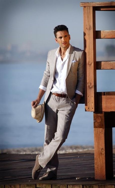 A man with style. Love the hat! bohemian-desert:  bows-n-ties.com Wedding Suits Men Black, Linen Suits For Men, Best Wedding Suits, Prom Tuxedo, Man In A Suit, Blouse Embroidery, Suits Men, Linen Suits, Summer Fashion Beach