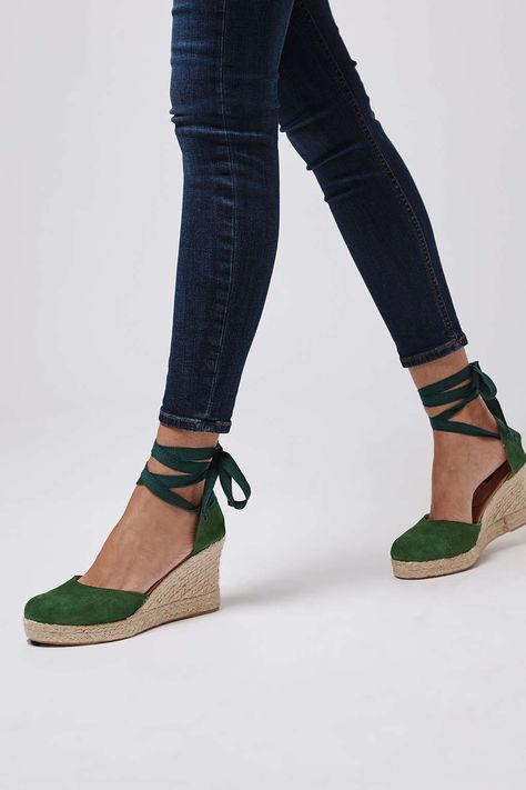 Strappy Platform Heels, Strappy Shoes, Mode Boho, Sandal Shoes, Suede Boots Knee High, Platform Espadrilles, Shoes Summer, High Heel Boots Ankle, Green Suede