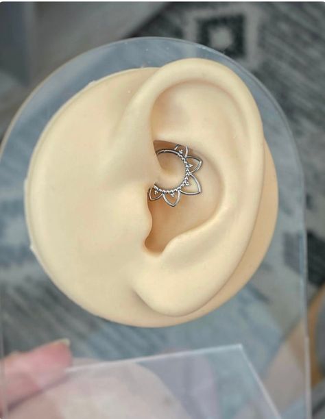 16G Daith Jewelry Rose Gold 8mm Daith Earring Dainty Surgical Steel Cute Daith Clicker Piercing Hoop Ring Tragus Cartilage Rook Hoop - Etsy Silver Daith Jewelry, Double Daith Piercing, Cute Daith Piercing Jewelry, Daith Clicker, Daith Earring, Daith Rings, Daith Jewelry, Daith Piercing Jewelry, Piercing Inspo