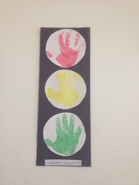 Transportation theme. Hand print stop lights. Road Safety Theme Preschool, Traffic Light Art Preschool, Transportation Theme For Infants, Transportation Theme Infants, Stop Light Craft Preschool, Safety Projects For Preschoolers, Safety Ideas For Preschool, Infant Hand Print Crafts, Transportation Handprint Art