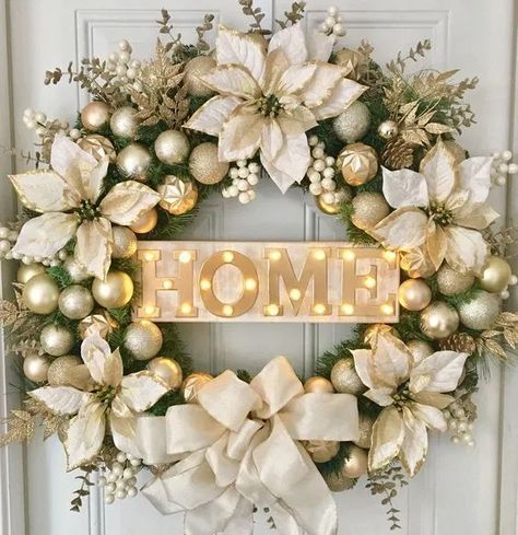 40+ Beautiful Indoor Decoration Ideas & Designs For Christmas in 2019 Rose Gold Christmas Decorations, Silver Christmas Decorations, Rose Gold Christmas, Gold Christmas Decorations, White Christmas Decor, Xmas Wreaths, Indoor Christmas Decorations, Silver Christmas, Christmas 2019