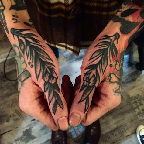 Traditional branches tattooed on both thumbs Neck Tats, Traditional Heart Tattoos, Traditional Hand Tattoo, Thumb Tattoos, Villa Rica, Tattoo Filler, Branch Tattoo, Hand And Finger Tattoos, Traditional Tattoo Sleeve