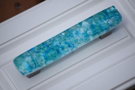 Blue Cabinet, Glass Drawer Pulls, Glass Cabinet Knobs, Kitchen Drawer Pulls, Kitchen Door Handles, Blue Cabinets, Kitchen Drawer, Dresser Drawer, Decorative Knobs