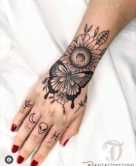 Arm Tattoos Tiger, Inner Wrist Tattoos, Butterfly With Flowers Tattoo, Best Neck Tattoos, Wrist Tattoo Cover Up, Butterfly Hand Tattoo, Infinity Tattoo Designs, Hand Tattoos For Girls, Pretty Hand Tattoos