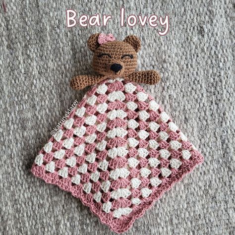 Bear lovey – free pattern – Katrine Klarer Bear Lovey Crochet Pattern, Teddy Bear Lovey Free Crochet Pattern, Crochet Bear Lovey Pattern Free, Bear Lovey Crochet Free Pattern, Crochet Bear Lovey, Lovey Free Pattern, Crocheted Lovey, Crochet Teddy Bear Pattern Free, Lovey Blanket Pattern