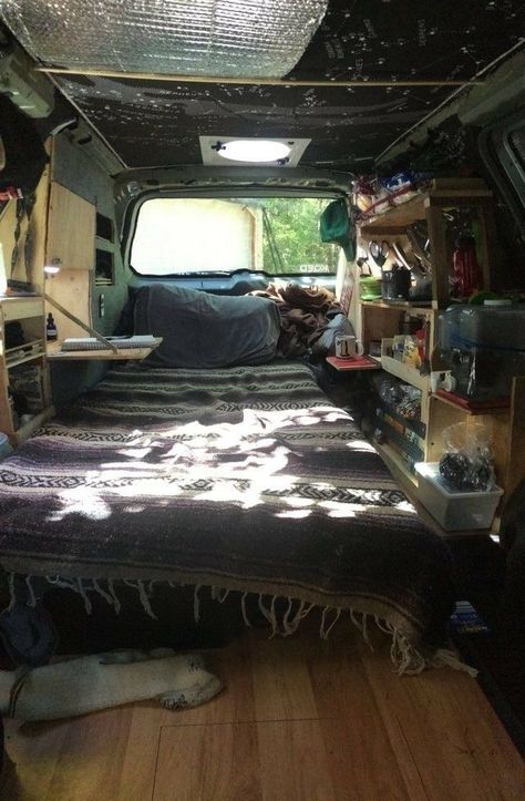 Kombi Home, Lake Food Ideas Summer, Lake Food Ideas, Food Ideas Summer, Van Life Diy, Airplane Essentials, Bus Life, Camper Makeover, Van Home