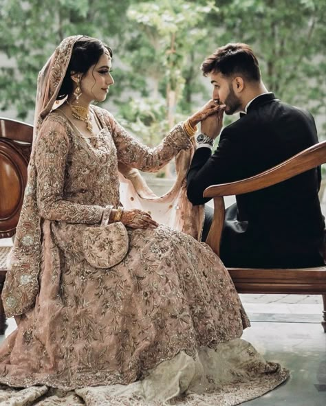 Bride Groom Photoshoot Pakistani, Walima Couple, Shadi Photography, Nikkah Pics, Nikkah Pictures, Reception Pics, Baat Pakki, Bride Groom Photoshoot, Pakistani Wedding Photography