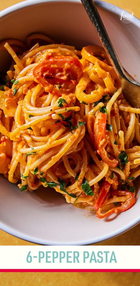 Recipe of the Day: 6-Pepper Pasta 🫑 This quick weeknight pasta dish is loaded with a full half dozen kinds of peppers: fresh sweet peppers, fresh chile pepper, jarred roasted peppers, oil-packed Calabrian chiles, red pepper flakes and ground black pepper. We make a rich, bright sauce that has a deep flavor and plenty of kick, then garnish the pasta with pepper flakes and fresh parsley. The dish is tangy and smoky with a nice bit of heat at the end. Weeknight Pasta, Pepper Pasta, Sweet Peppers, Chile Pepper, Pasta Shapes, Gluten Free Pasta, Roasted Peppers, Stuffed Sweet Peppers, Ground Black Pepper