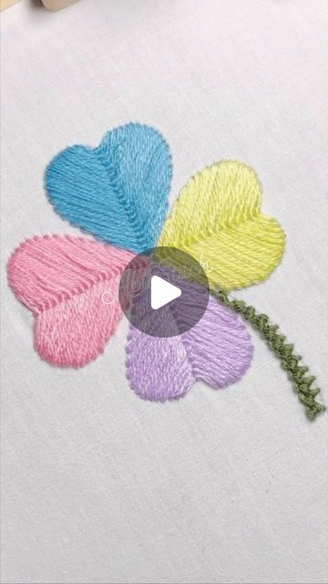 Patchwork Embroidery Design, Silk Ribbon Embroidery Patterns, Hand Embroidery Patterns Free, Embroidery Lessons, Bead Embroidery Tutorial, Embroidery Stitch, Diy Embroidery Patterns, Stitch Tutorial, Embroidery Stitches Tutorial