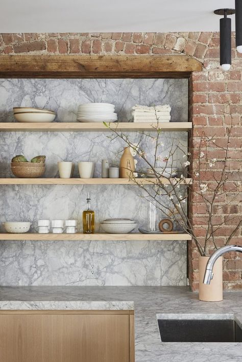 Interior Design Blogs, Red Brick Walls, Soho Loft, Brick Kitchen, Design Blogs, Marble Counter, Brick Walls, Kitchen Marble, Decoration Inspiration