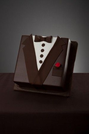 Groom's Cake Tuxedo Cake, Shirt Cake, Big Wedding Cakes, Cake Gallery, Cakes For Men, Beautiful Wedding Cakes, Grooms Cake, Love Cake, Fancy Cakes