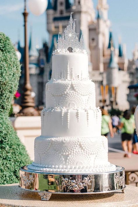 Staircase Wedding Cake, Fancy Invitations, Queen Elizabeth Ii Wedding, Disney Wedding Dress, Bow Wedding Cakes, Geode Cake Wedding, Lego Wedding, A Royal Affair, Disney Wedding Cake