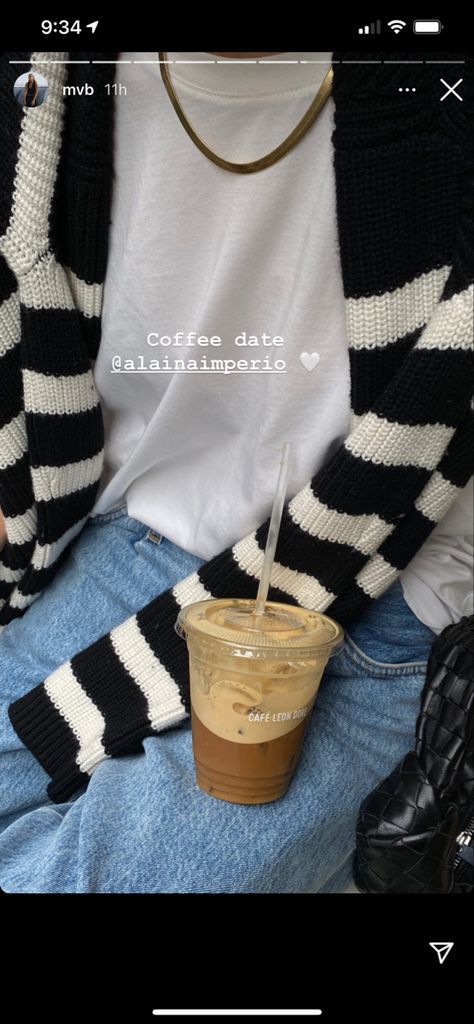 Coffee Aesthetic Outfit, Ootd Cafe, Morning Coffee Aesthetic, Cafe Date, Coffee Aesthetic, Coffee Date, Aesthetic Outfit, Yoga Flow, Morning Coffee