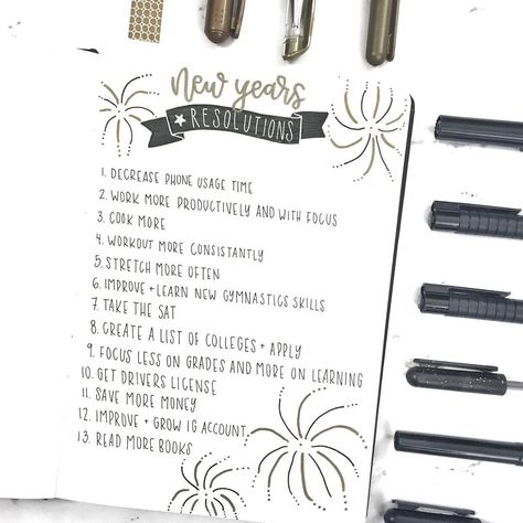 January Bullet Journal Ideas, Bullet Journal Beginning, Bullet Journal Yearly, Start Of Something New, Bullet Journal Work, January Bullet Journal, Bullet Journal 2020, Goals Bullet Journal, Bullet Journal Set Up