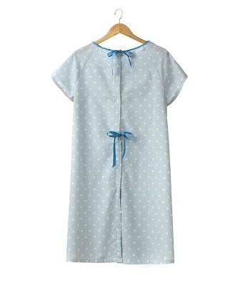 What to take to the hospital Hospital Pink, Sofia Costume, Gown Aesthetic, Comic Clothes, Doctor Outfit, Maternity Hospital, Adaptive Clothing, Hospital Gown, Gown Pattern