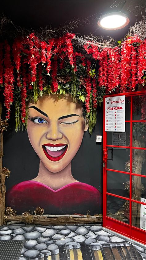 Restaurant Painting Ideas, Hair Sculpture, Black Representation, Mexican Restaurant Decor, Restaurant Entrance, Cool Graffiti, Restaurant Design Inspiration, Street Art Love, Selfie Wall