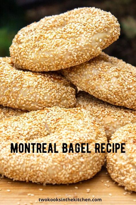 Montreal Bagels, New York Bagel, Mini Bagels, Best Bagels, Carrot Cake Oatmeal, Homemade Bagels, Wood Oven, Kneading Dough, Bagel Recipe