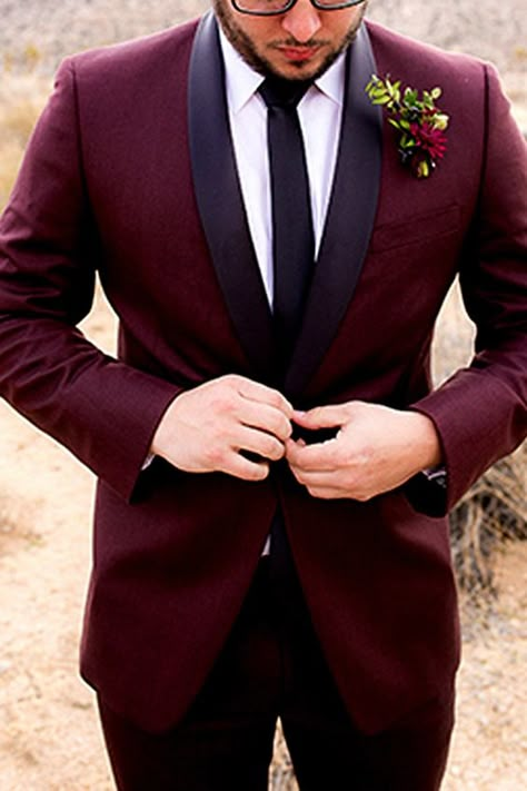 Purple and Burgundy Groom Suits / http://www.himisspuff.com/groom-fashion-inspiration-45-groom-suit-ideas/2/ Tuxedo Groomsmen, Groom Tuxedo Wedding, Beach Wedding Suits, Wedding Groomsmen Attire, Groomsmen Tuxedos, Button Shawl, Groom Wedding Attire, Formal Men, Winter Wedding Colors