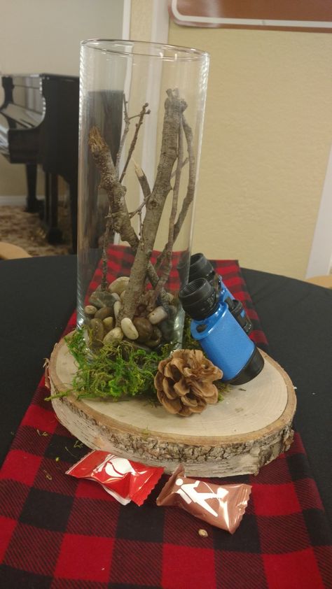 Lodge Party Decorations, Camping Themed Wedding Centerpieces, Camp Theme Centerpieces, Hunting Table Decor, Campfire Centerpiece Ideas, Camping Centerpiece Table Decorations, Outdoorsy Centerpieces, Manly Centerpieces Table Decorations, Hunting Centerpiece Ideas