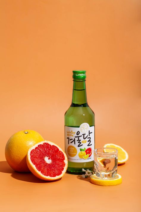 Love at first taste soju “Wintermoon” Grapefruit Yuzu Yuzu Photography, Soju Advertisement, Soju Photography, Clementine Painting, Soju Drink, Soju Recipes, Jinro Soju, Photoshop Illustration Tutorial, Korean Soju