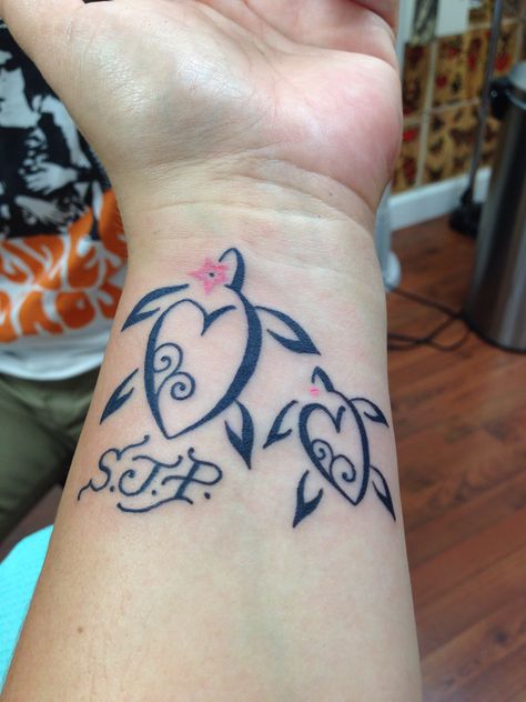 Memorial Tattoos Mom, Grandchildren Tattoos, Hawaii Tattoo, Beach Tattoos, Hawaii Tattoos, Turtle Tattoos, Sea Turtle Tattoo, Turtle Tattoo Designs, Ink Therapy