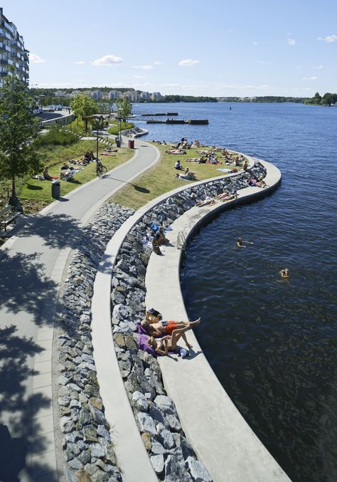 Hornsbergs Strandpark - Picture gallery Waterfront Architecture, Urban Landscape Design, Landscape And Urbanism, Landscape Architecture Design, Urban Park, River Bank, Parking Design, Stockholm Sweden, Sustainable Architecture