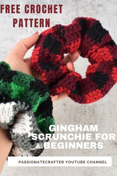 Meet the new crochet gingham plaid scrunchie pattern. It is simple and easy step by step tutorial I made for you, so you can crochet 1 gingham plaid scrunchie at a time for all the loved ones. Crochet 1 for Christmas gifts or as a present for special days and birthdays. Sell them in a craft fairs and farm markets. Fast, modern and stylish. Perfect accessory for girls of every age. Simple Crochet Birthday Gifts, Easy Crochet Projects To Sell Craft Fairs, Christmas Scrunchies Crochet, Christmas Crochet Scrunchie, Simple Things To Crochet And Sell, Crochet Christmas Scrunchies, Crochet Items To Sell At Craft Shows, Crochet Christmas Accessories, Crochet Scrunchies Pattern