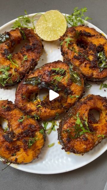 Side Dishes For Fried Fish, Fish Fry Side Dishes, Fish Fry Sides, Fish Fry Recipe Indian, Masala Fish Fry, Fish Fry Recipe, Fish Cutlets, Masala Fish, Ginger Garlic Paste