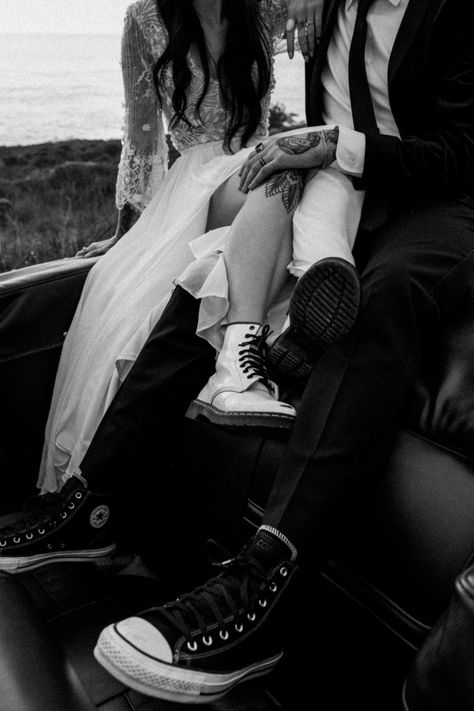 Vintage car elopement photos in Big Sur California | Nontraditional wedding photos | Big Sur elopement photographer | Bride and Groom with Tattoos Punk Wedding Photos, Wedding Grunge, Edgy Elopement, Emo Wedding, Moody Wedding Photos, Moody Elopement, Vintage Elopement, Elopement Aesthetic, Alt Bride