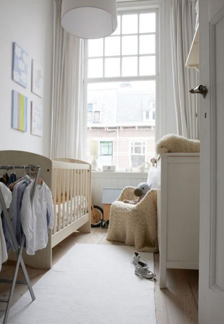 swedish nursery Small Nursery Decor, Small Baby Nursery, Small Room Nursery, Nursery Layout, Tiny Nursery, Small Space Nursery, Small Kids Room, Simple Nursery, Small Nurseries